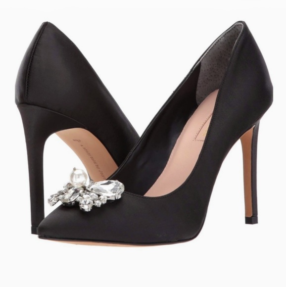 🆕Luxe Black Satin Pump w/Embellished Vamp - Picture 4 of 10